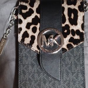 Michael Kors Phone Carmen crossbody